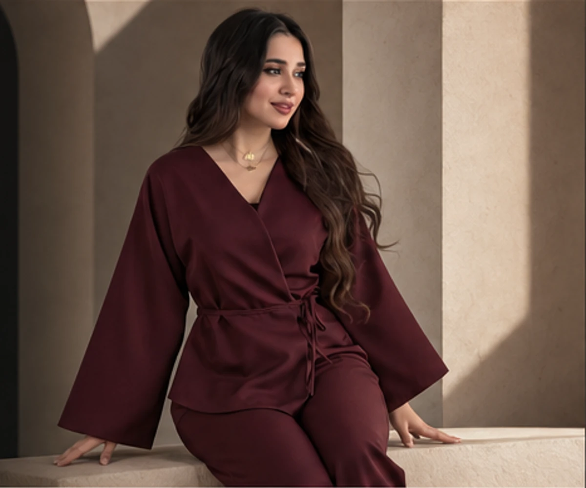 طقم نسائي من الحور